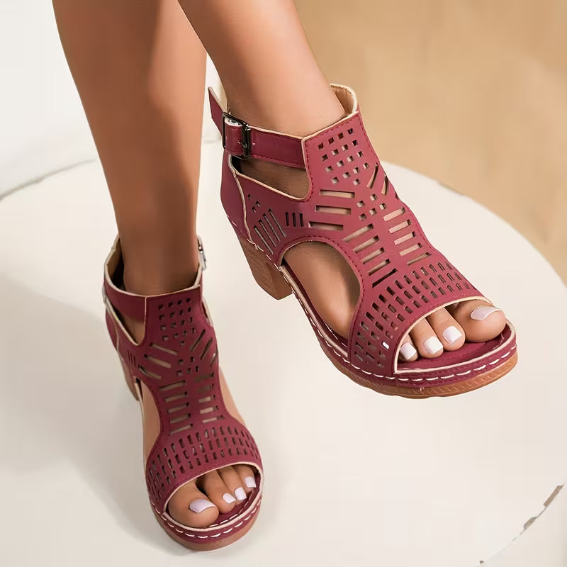 Lia Sandals™ — Elegant Block-Heel Comfort for Any Occasion